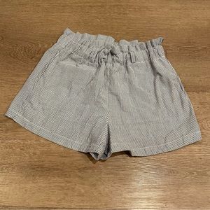 Have seersucker shorts blue white small